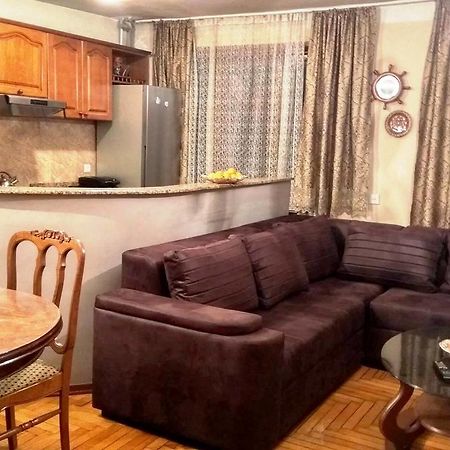 Apartment K. Gamsakhurdia St. Batumi Exteriör bild