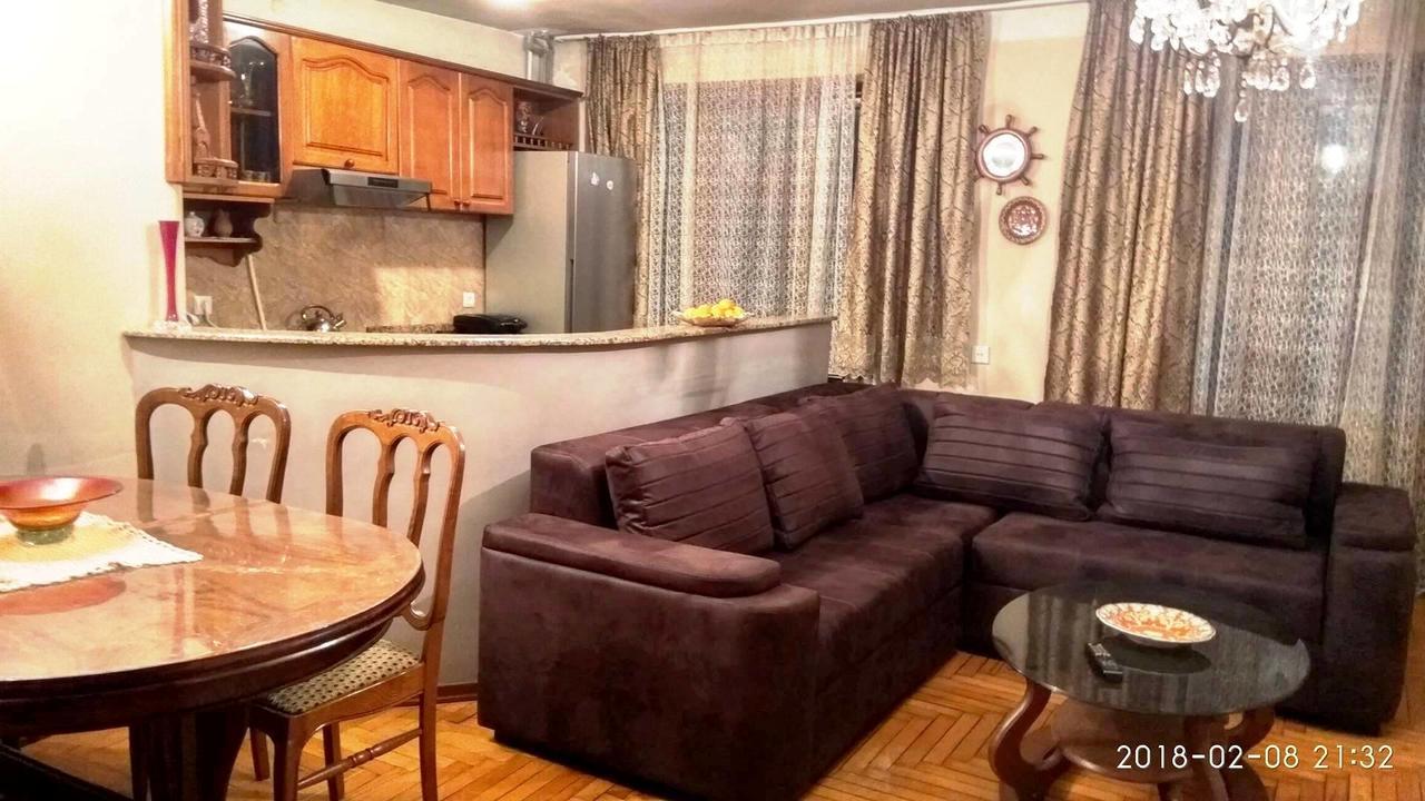 Apartment K. Gamsakhurdia St. Batumi Exteriör bild